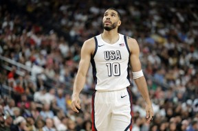 乐鱼登录-美国队前途光明！，塔图姆新星刷新纪录表现突出赛场气氛高涨-乐鱼登录