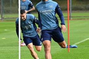 乐鱼-今夜纽卡斯尔调整名单以备英超；官宣签约环节打磨；压力陡增；阵容厚度经受考验的简单介绍-乐鱼